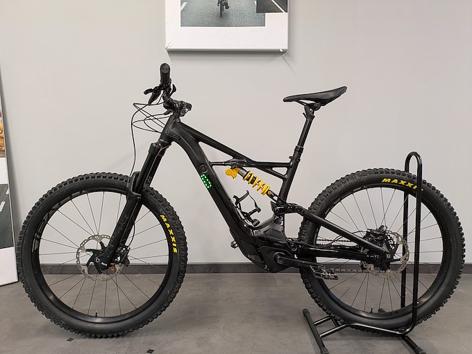 SPECIALIZED KENEVO